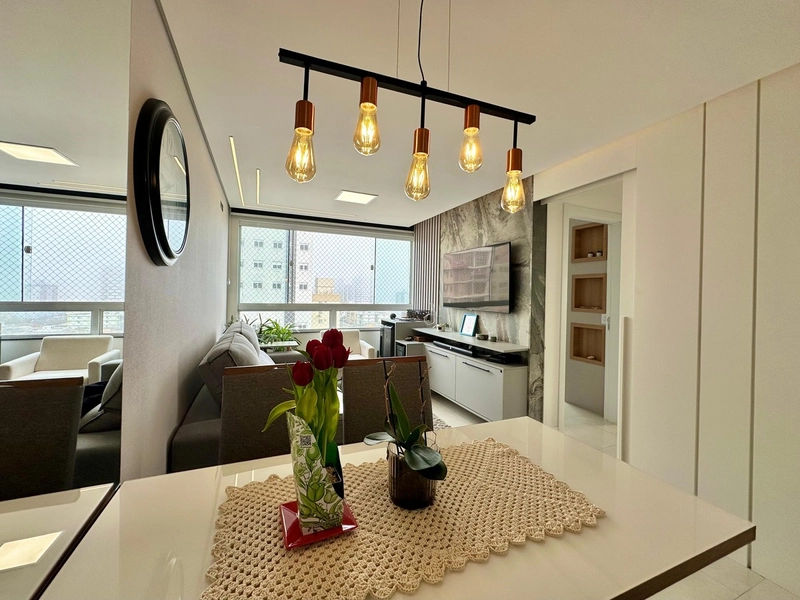 APARTAMENTO À VENDA MOBILIADO E DECORADO: 3ª foto da galeria de imagens do imóvel
