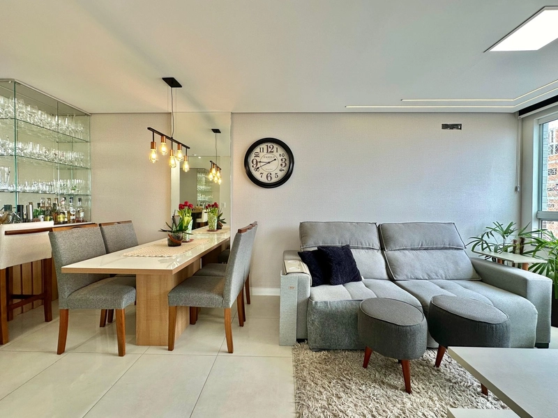 APARTAMENTO À VENDA MOBILIADO E DECORADO: 4ª foto da galeria de imagens do imóvel