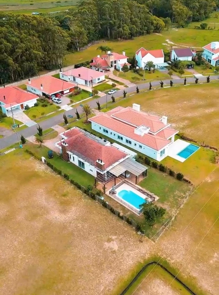 Excelente casa térrea com quase mil metros de terreno: 4ª foto da galeria de imagens do imóvel