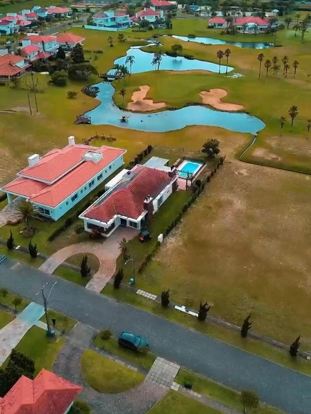 Excelente casa térrea com quase mil metros de terreno: 3ª foto da galeria de imagens do imóvel