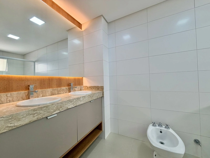Mansão Suspensa no Edifício Punta Serena: Exclusividade e Amplitude: 39ª foto da galeria de imagens do imóvel