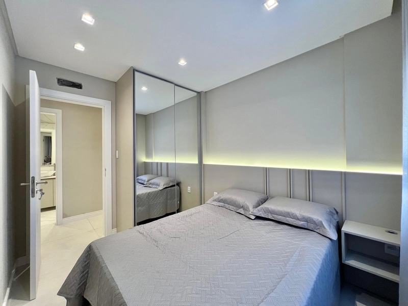 APARTAMENTO DE FRENTE NO CENTRO DA CIDADE: 19ª foto da galeria de imagens do imóvel