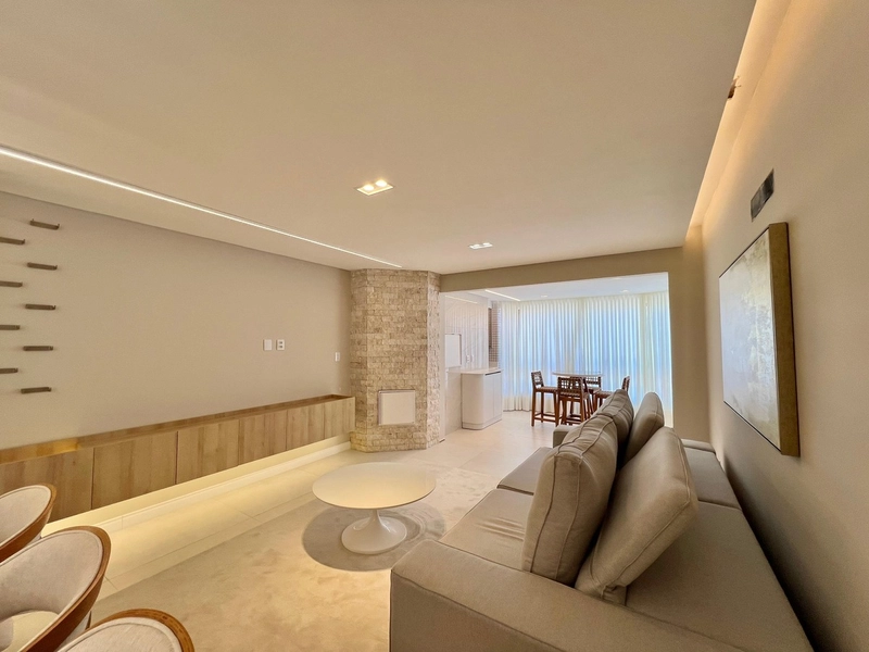 APARTAMENTO DE FRENTE NO CENTRO DA CIDADE