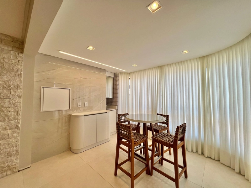 APARTAMENTO DE FRENTE NO CENTRO DA CIDADE: 16ª foto da galeria de imagens do imóvel