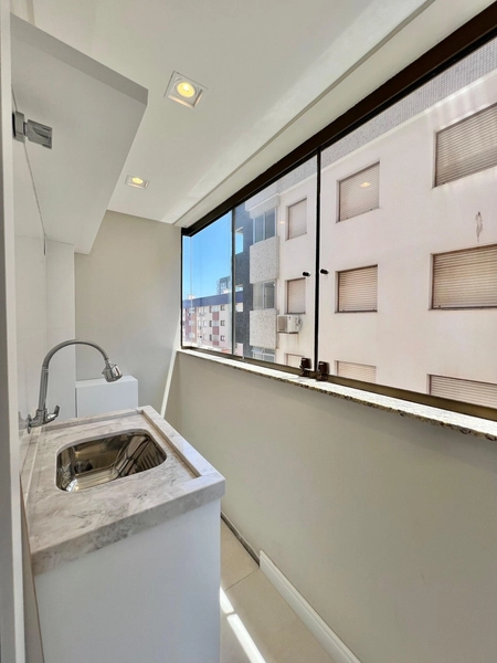 APARTAMENTO DE FRENTE NO CENTRO DA CIDADE: 17ª foto da galeria de imagens do imóvel