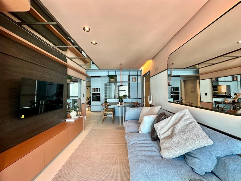 Apartamento mobiliado e decorado de dois dormitórios no Navegantes: 1ª foto da galeria de imagens do imóvel