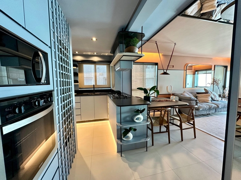Apartamento mobiliado e decorado de dois dormitórios no Navegantes: 3ª foto da galeria de imagens do imóvel