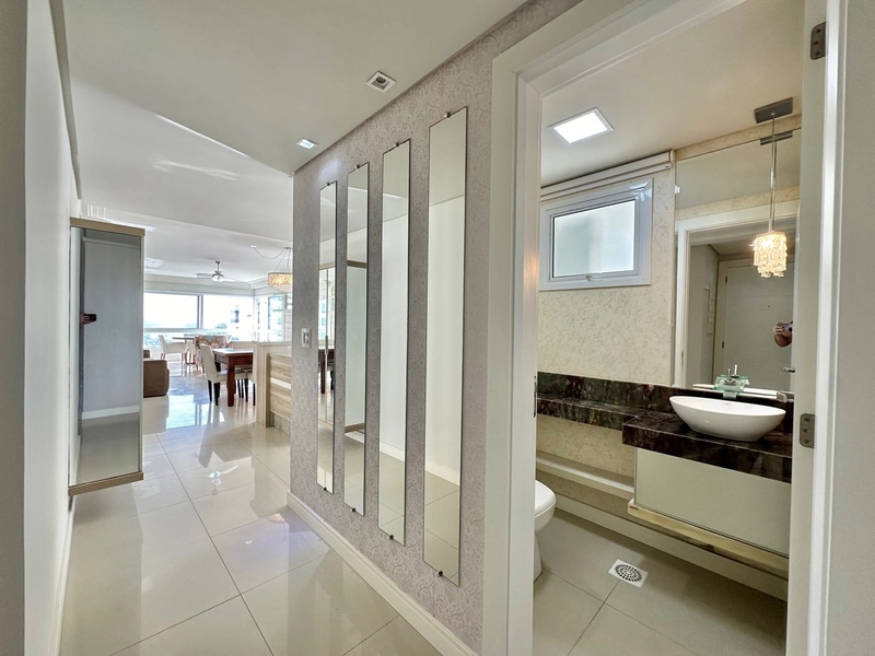 **Apartamento de Alto Padrão no Bairro Navegantes – Capão da Canoa**: 2ª foto da galeria de imagens do imóvel
