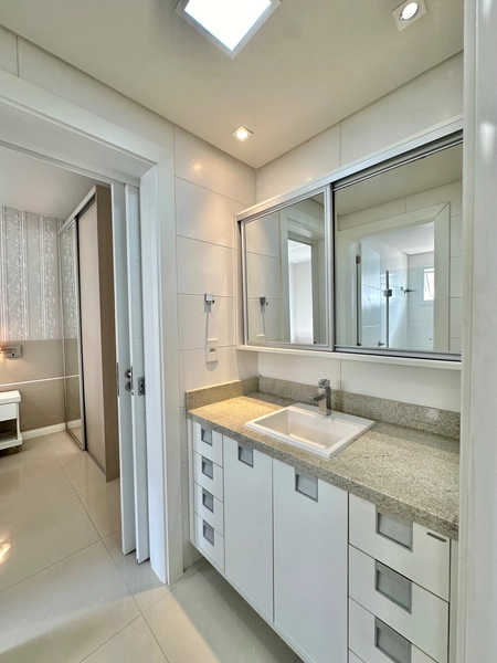 **Apartamento de Alto Padrão no Bairro Navegantes – Capão da Canoa**: 27ª foto da galeria de imagens do imóvel