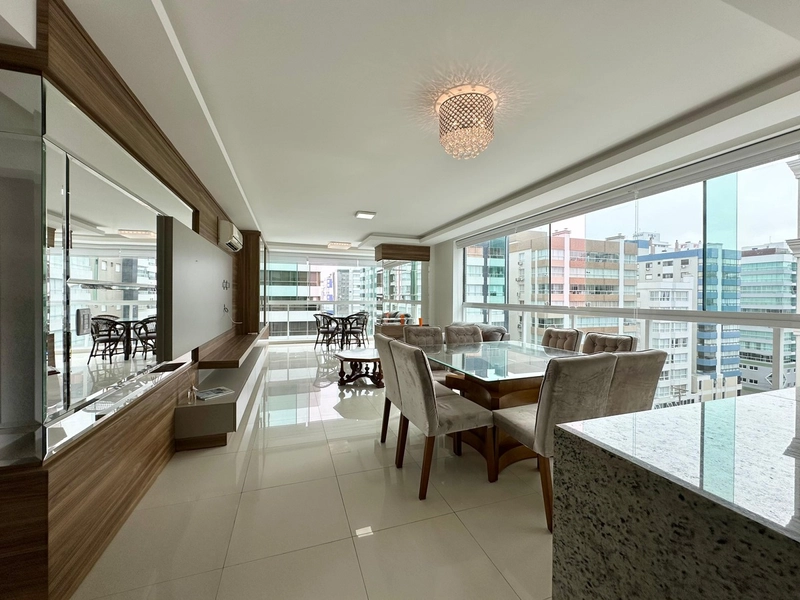 APARTAMENTO À VENDA, 1 QUADRA DO MAR, DE ESQUINA!: 9ª foto da galeria de imagens do imóvel