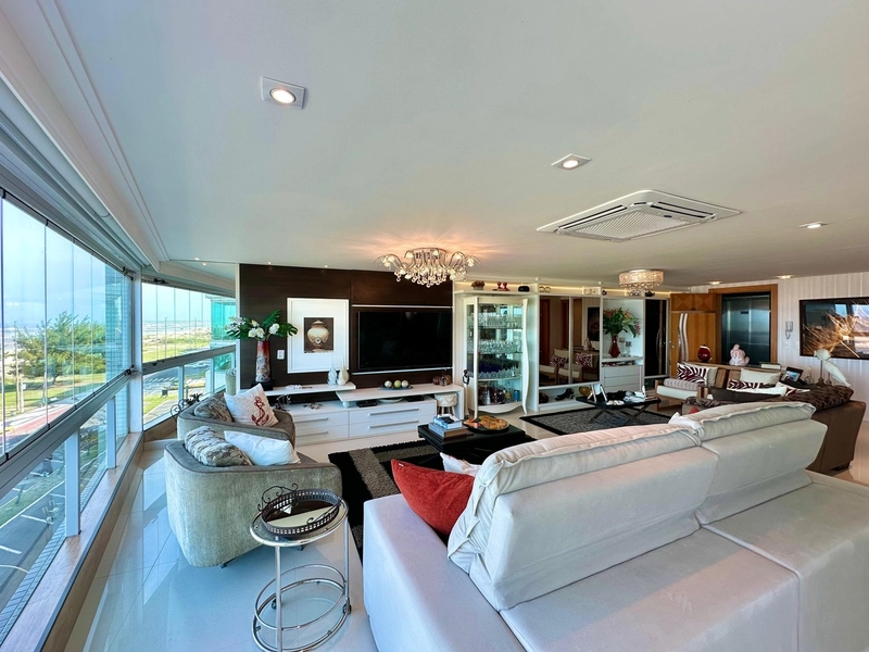 RARIDADE NO MERCADO À VENDA APARTAMENTO COM AMPLA SACADA: 3ª foto da galeria de imagens do imóvel