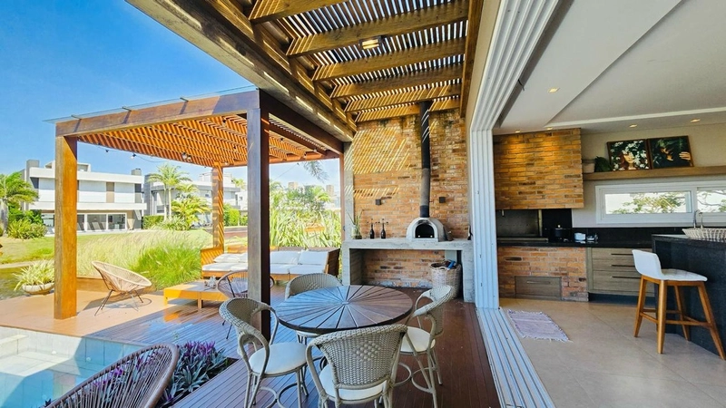 MELHOR CASA BEIRA LAGO DO CONDOMÍNIO MALIBU!!!: 11ª foto da galeria de imagens do imóvel
