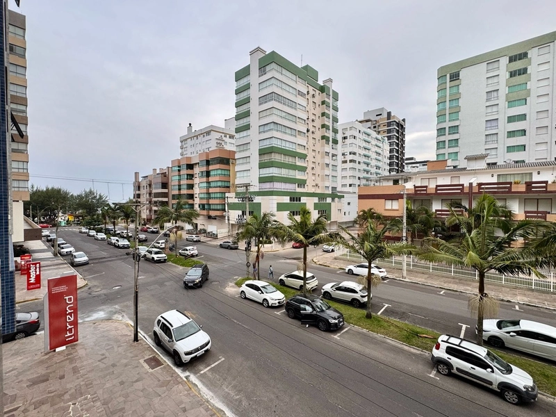 SACADA FRENTE AVENIDA E VISTA PARA O MAR NA PRAÇA BASSANI!: 9ª foto da galeria de imagens do imóvel