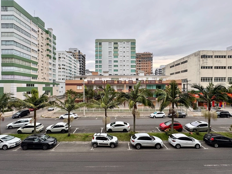 SACADA FRENTE AVENIDA E VISTA PARA O MAR NA PRAÇA BASSANI!: 11ª foto da galeria de imagens do imóvel