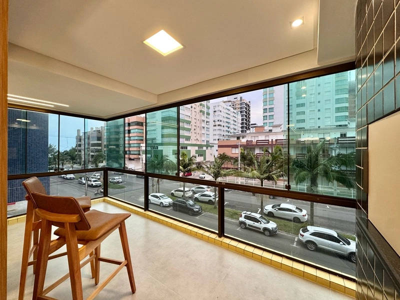 SACADA FRENTE AVENIDA E VISTA PARA O MAR NA PRAÇA BASSANI!: 7ª foto da galeria de imagens do imóvel