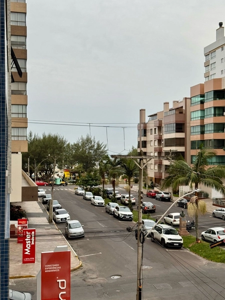 SACADA FRENTE AVENIDA E VISTA PARA O MAR NA PRAÇA BASSANI!: 8ª foto da galeria de imagens do imóvel
