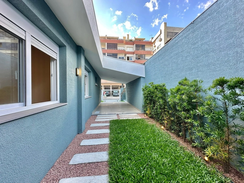 CASA ALTO PADRÃO NA BEIRA MAR DE CAPÃO DA CANOA: 2ª foto da galeria de imagens do imóvel
