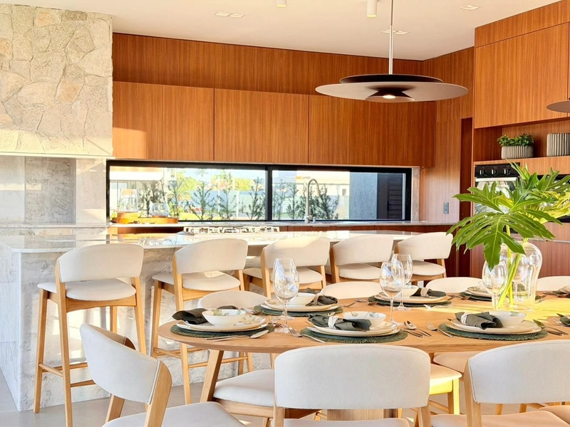 SOBRADO À BEIRA LAGO  ALTO PADRÃO - MOBILIADO & DECORADO: 9ª foto da galeria de imagens do imóvel