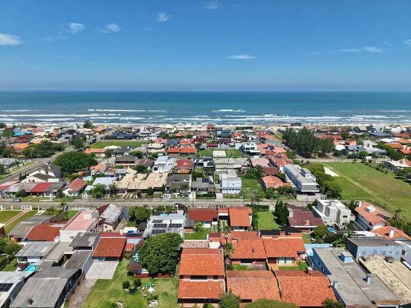 CASA NO CENTRO DE XANGRILA ! ‼ 3 quadras do mar!: 16ª foto da galeria de imagens do imóvel