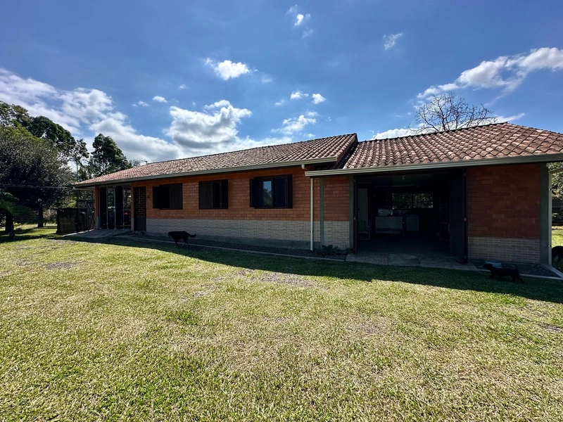 SÍTIO À VENDA CASA DE 124 M² ESCRITURADA: 4ª foto da galeria de imagens do imóvel