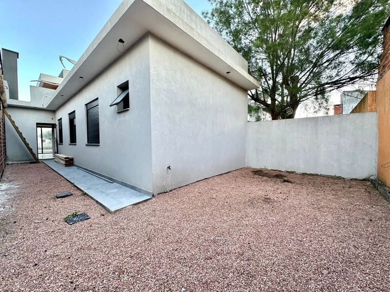 Casa de Alto Padrão com 3 Dormitórios no Bairro Zona Norte: 23ª foto da galeria de imagens do imóvel