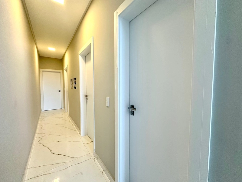 Casa de Alto Padrão com 3 Dormitórios no Bairro Zona Norte: 20ª foto da galeria de imagens do imóvel