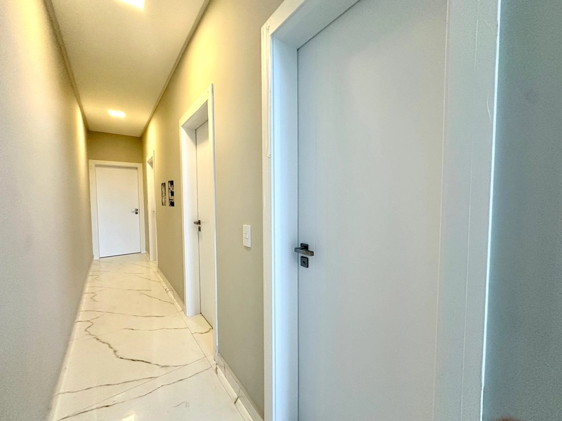 Casa de Alto Padrão com 3 Dormitórios no Bairro Zona Norte: 21ª foto da galeria de imagens do imóvel