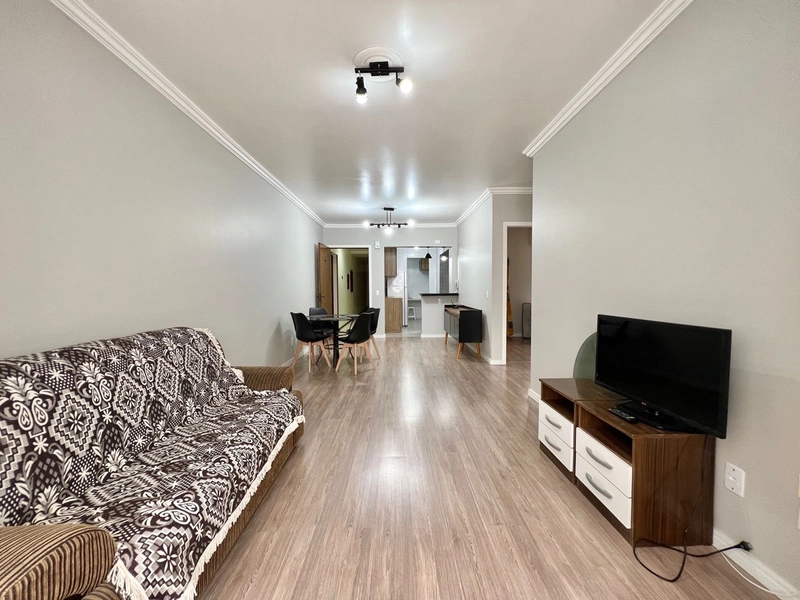Apartamento 2 Quartos com Suíte - Frente à Praça Flavio Boianovski: 4ª foto da galeria de imagens do imóvel