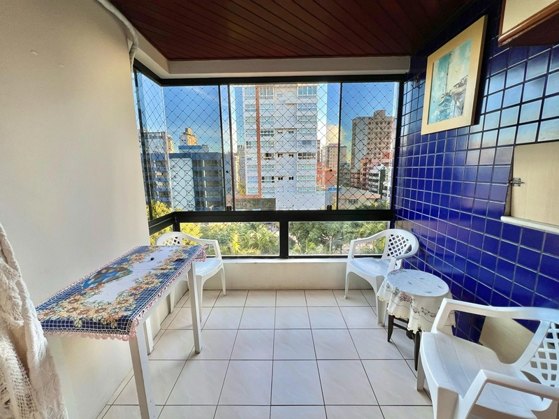 Apartamento de 03 dormitórios de frente pra Praça Flávio Boianoowisky: 2ª foto da galeria de imagens do imóvel