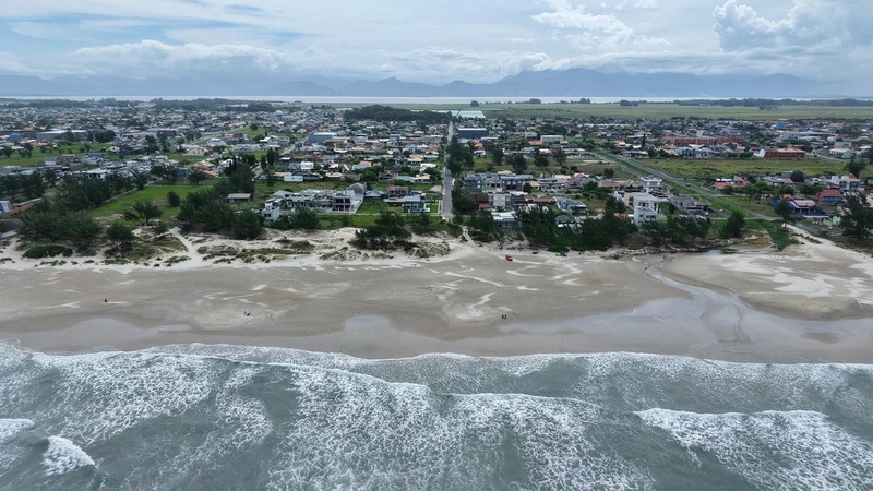 CASA À VENDA EM CAPÃO DA CANOA PRÓXIMA AO MAR: 11ª foto da galeria de imagens do imóvel