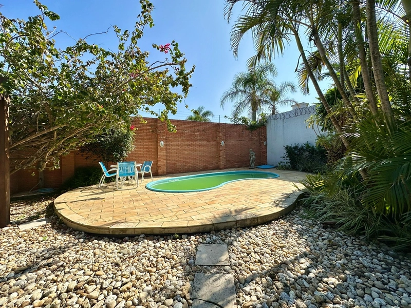 CASA EM ATLÂNTIDA À VENDA PRÓXIMO AO MAR (4 quadras): 4ª foto da galeria de imagens do imóvel