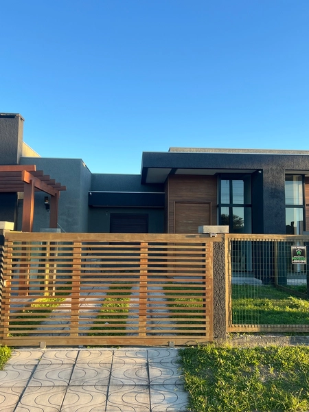 CASA 2 DORMITÓRIOS A VENDA: 1ª foto da galeria de imagens do imóvel