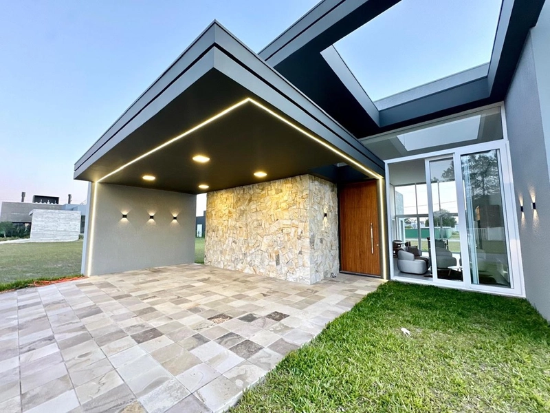 CASA À VENDA MOBILIADA E DECORADA EM CONDOMÍNIO | UM LAR PERFEITO: 7ª foto da galeria de imagens do imóvel