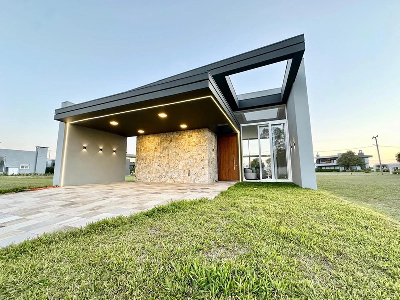 CASA À VENDA MOBILIADA E DECORADA EM CONDOMÍNIO | UM LAR PERFEITO: 3ª foto da galeria de imagens do imóvel