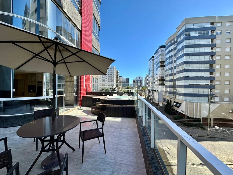 APARTAMENTO À VENDA COM TERRAÇO E VISTA PARA O MAR: 12ª foto da galeria de imagens do imóvel