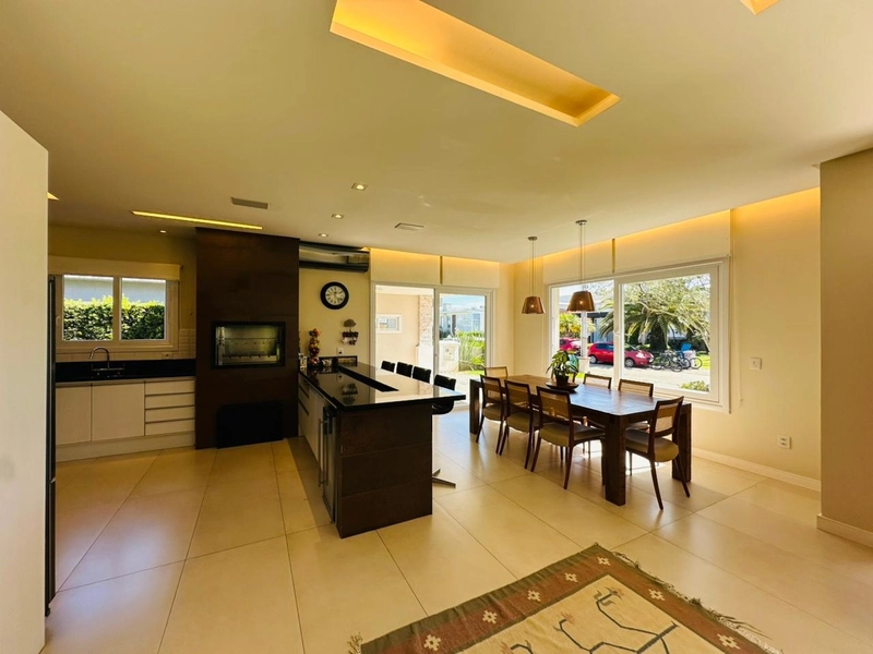 CASA EM CONDOMÍNIO FECHADO DE R$ 2.300.000,00 POR R$ 1.970.000,00: 12ª foto da galeria de imagens do imóvel
