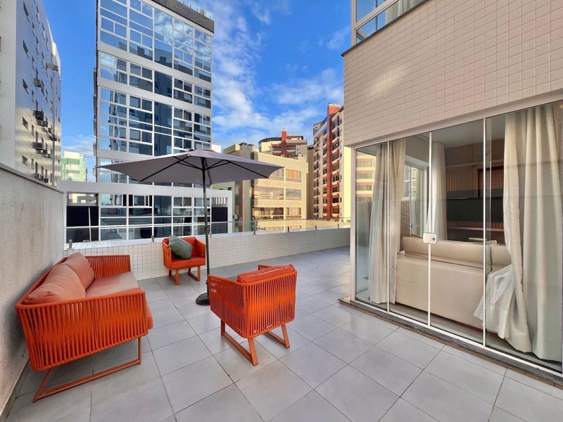 APARTAMENTO DE FRENTE COM TERRAÇO!: 3ª foto da galeria de imagens do imóvel