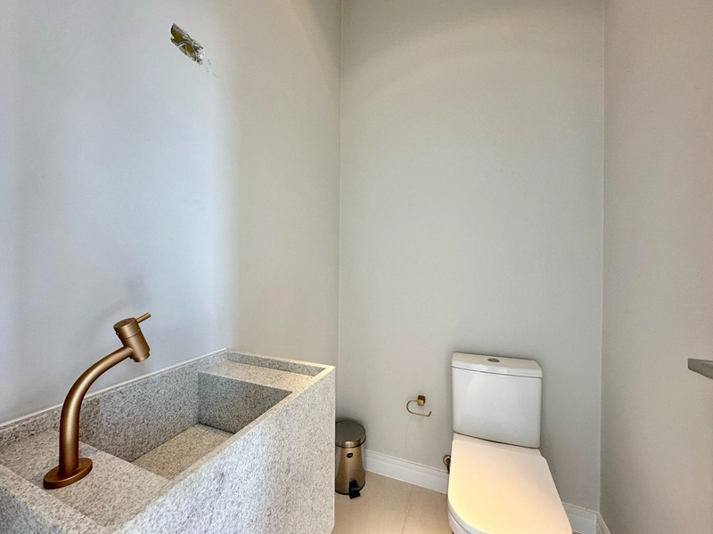 APARTAMENTO À VENDA COM TERRAÇO E INFRA COM  PISCINA E VISTA PARA O MA: 9ª foto da galeria de imagens do imóvel