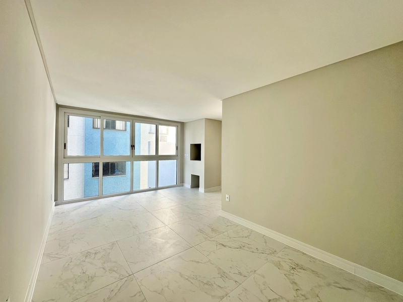 APARTAMENTO À VENDA COM TERRAÇO E INFRA COM  PISCINA E VISTA PARA O MA: 1ª foto da galeria de imagens do imóvel