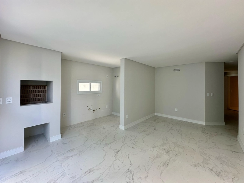 APARTAMENTO À VENDA COM TERRAÇO E INFRA COM  PISCINA E VISTA PARA O MA: 4ª foto da galeria de imagens do imóvel