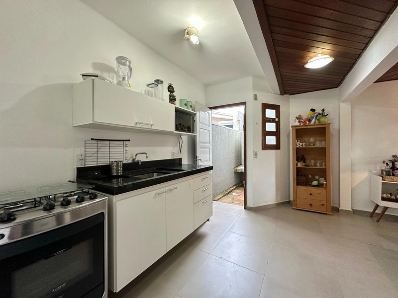 DUPLEX COM VISTA ETERNA PARA O MAR: 8ª foto da galeria de imagens do imóvel