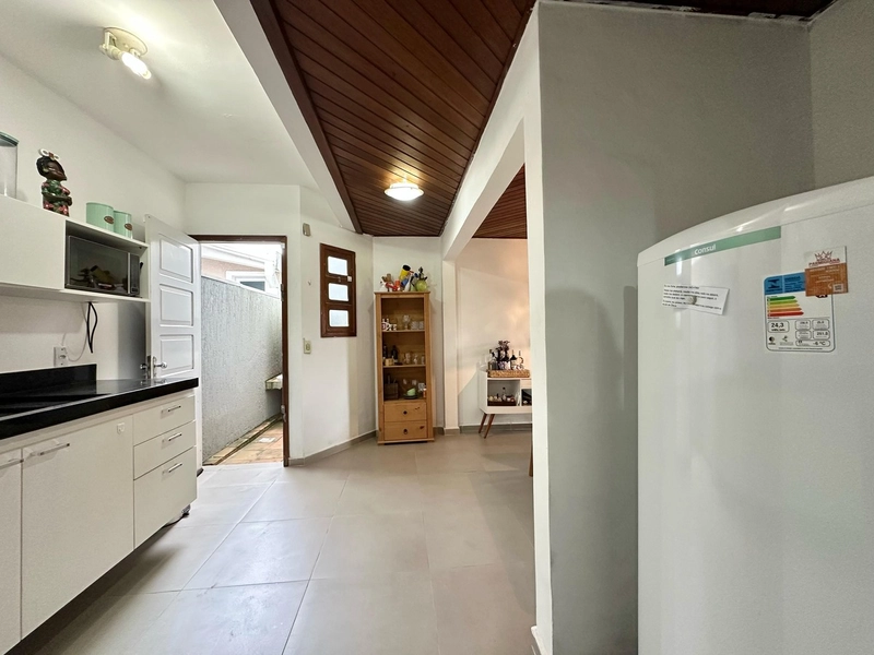 DUPLEX COM VISTA ETERNA PARA O MAR: 9ª foto da galeria de imagens do imóvel