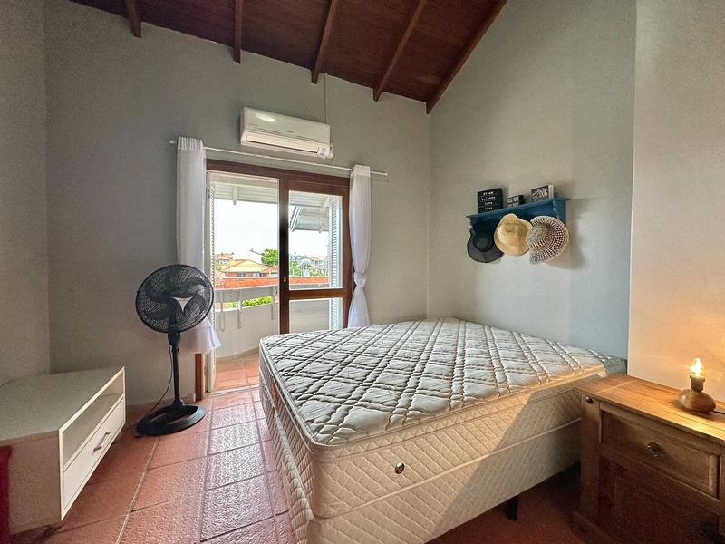 DUPLEX COM VISTA ETERNA PARA O MAR: 15ª foto da galeria de imagens do imóvel