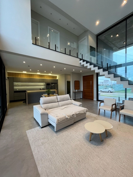 CASA COM PISCINA: 22ª foto da galeria de imagens do imóvel