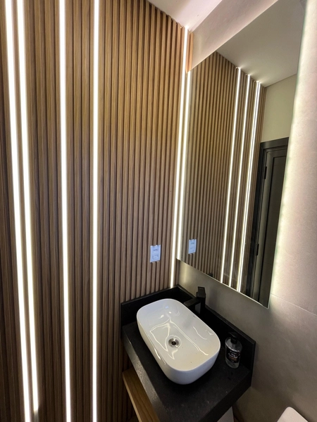 CASA COM PISCINA: 18ª foto da galeria de imagens do imóvel