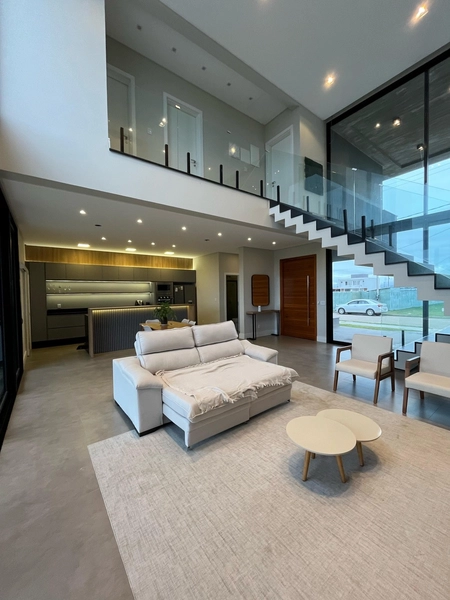 CASA COM PISCINA: 21ª foto da galeria de imagens do imóvel