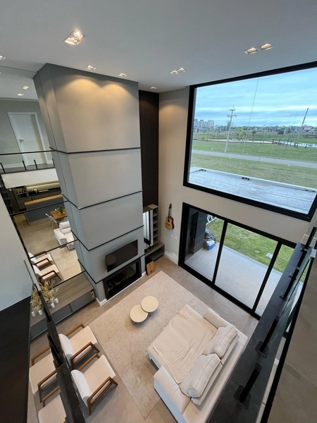 CASA COM PISCINA: 20ª foto da galeria de imagens do imóvel