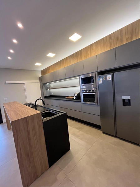 CASA COM PISCINA: 23ª foto da galeria de imagens do imóvel