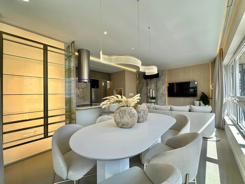 3 suítes decorado junto a praça Flavio Boianoviski: 9ª foto da galeria de imagens do imóvel