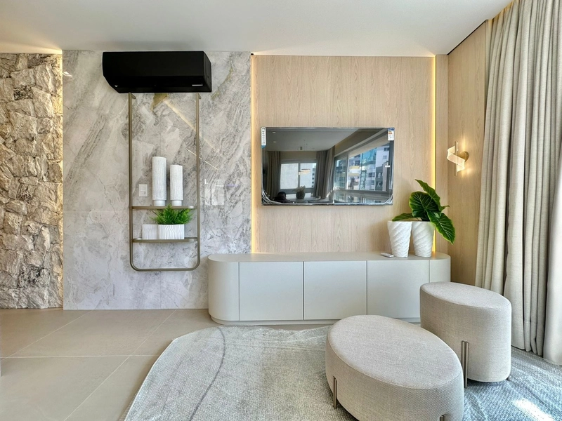 3 suítes decorado junto a praça Flavio Boianoviski: 2ª foto da galeria de imagens do imóvel